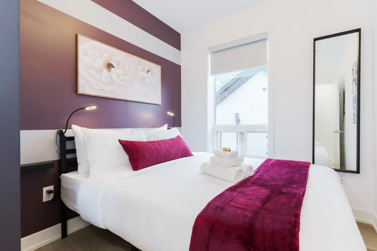 Hotel Modern Suite 3 Min To Transit Downtown Toronto Kanada